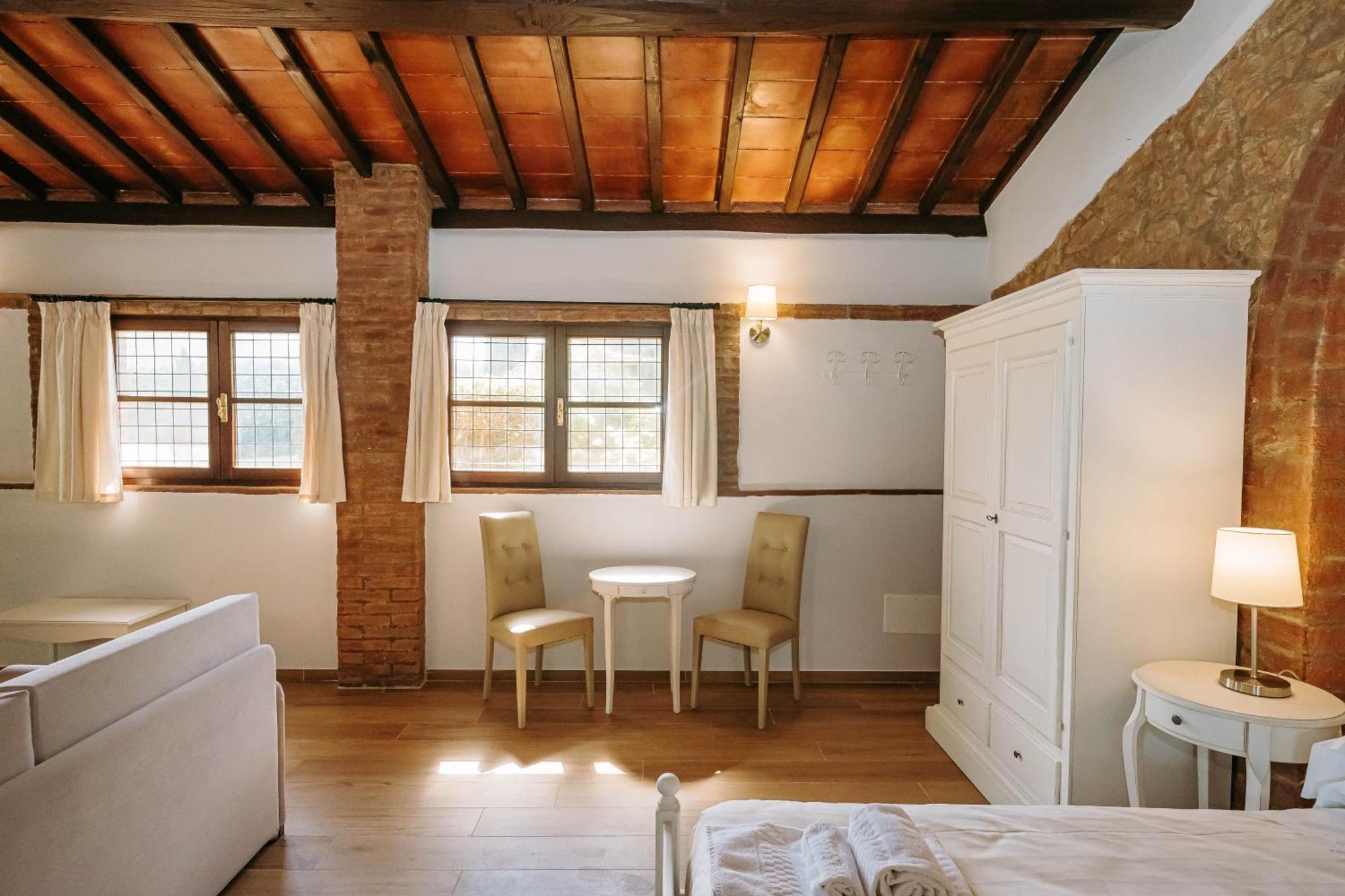 Borgo Il Poggiaccio Residenza D'Epoca Vendégház Sovicille Kültér fotó